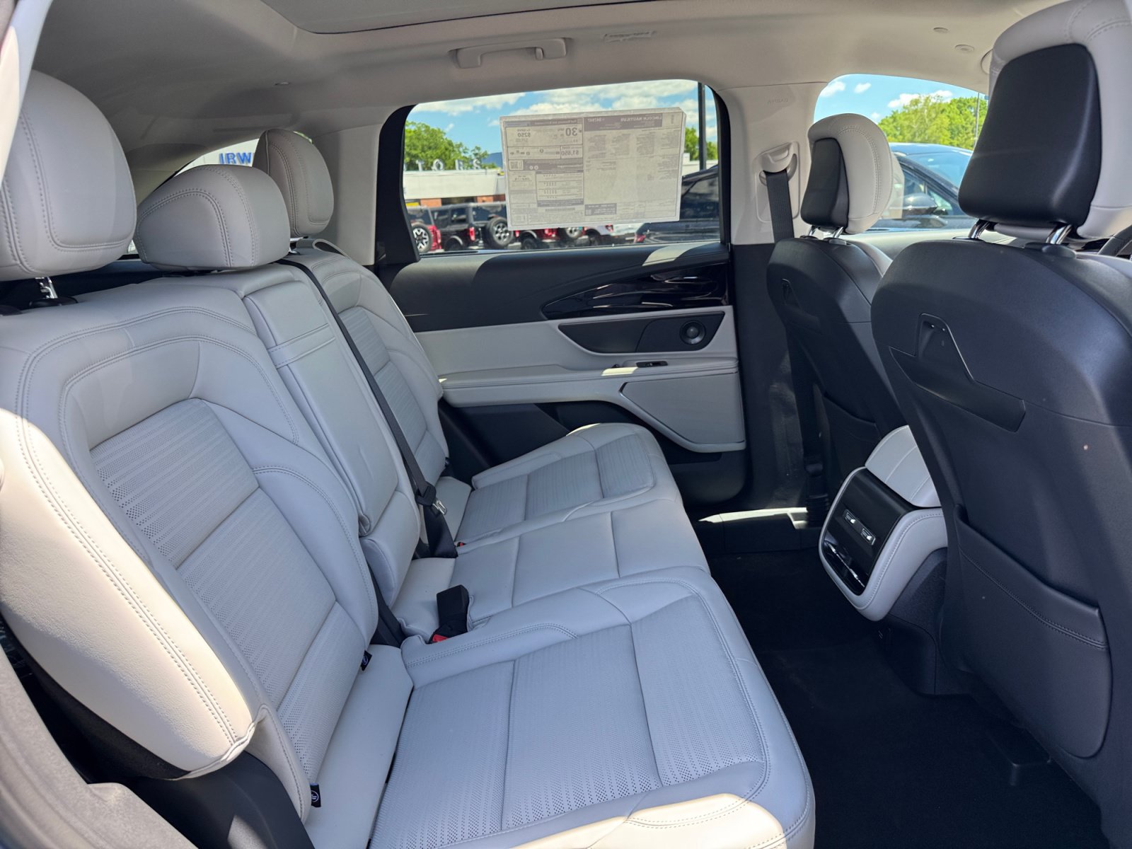 New 2026 Lincoln Nautilus Reserve AWD/4WD image 28