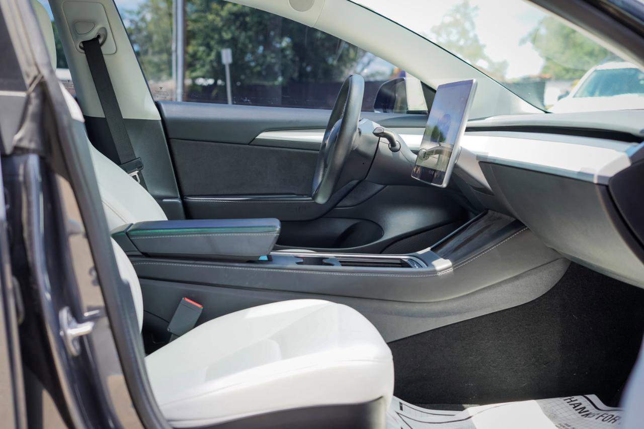 Used 2022 Tesla Model 3 Long Range AWD/4WD image 8
