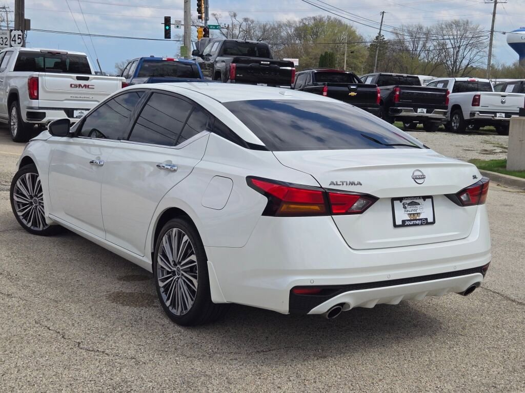 Used 2024 Nissan Altima 2.5 SL image 13