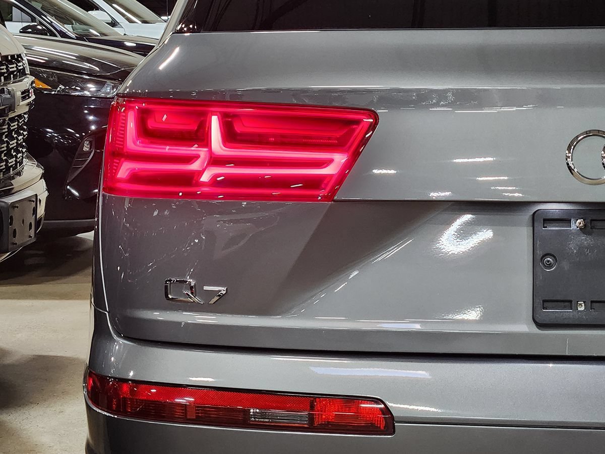 Used 2018 Audi Q7 3.0T Premium Plus w/ Premium Plus Package AWD/4WD image 20