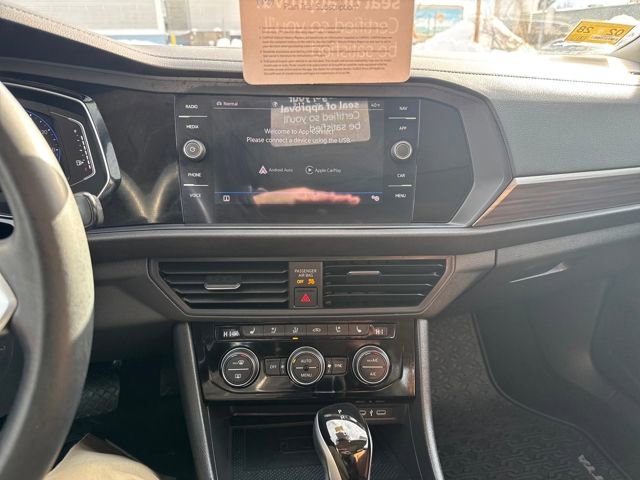 Certified 2024 Volkswagen Jetta SEL image 21