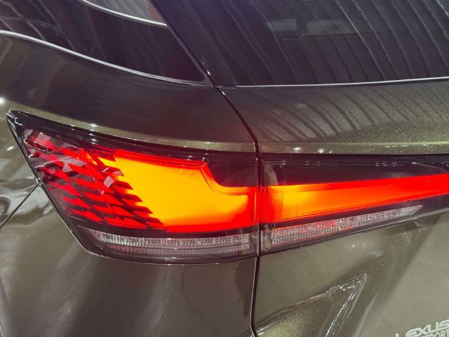 Certified 2025 Lexus RX 350 Premium AWD/4WD image 14