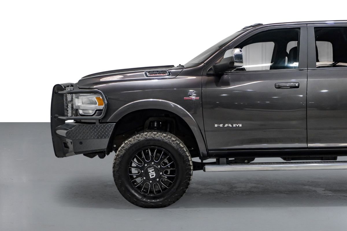 Used 2022 RAM 3500 Laramie image 10