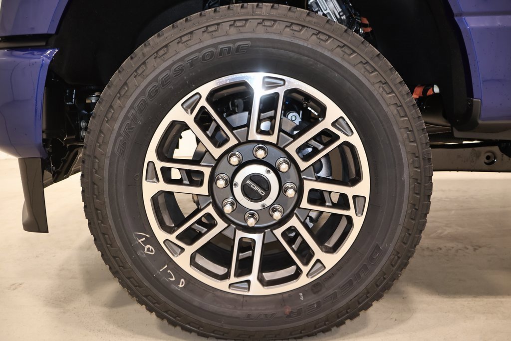 New 2026 Ford F350 Platinum image 37