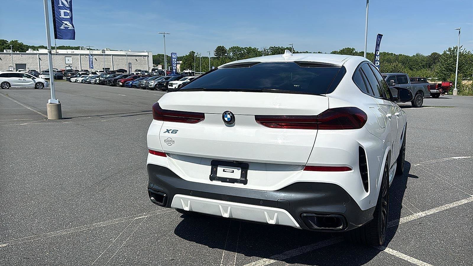 Used 2022 BMW X6 xDrive40i w/ Executive Package AWD/4WD image 6