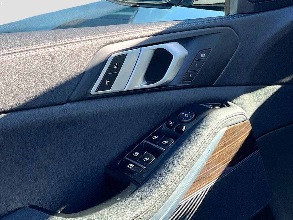 Used 2019 BMW X5 xDrive40i w/ Premium Package 2 image 18
