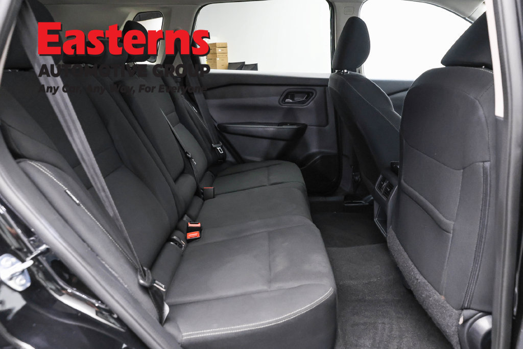 Used 2024 Nissan Rogue S AWD/4WD image 26