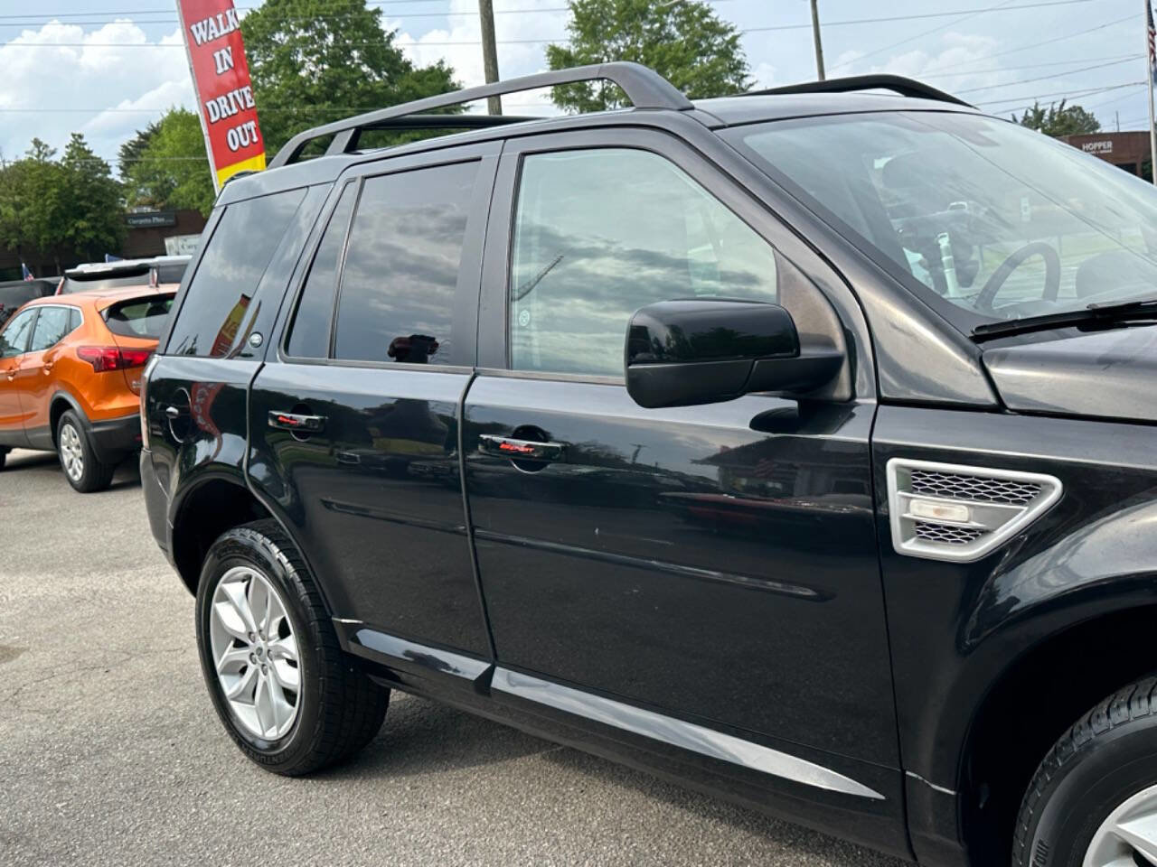 Used 2013 Land Rover LR2 HSE LUX image 35