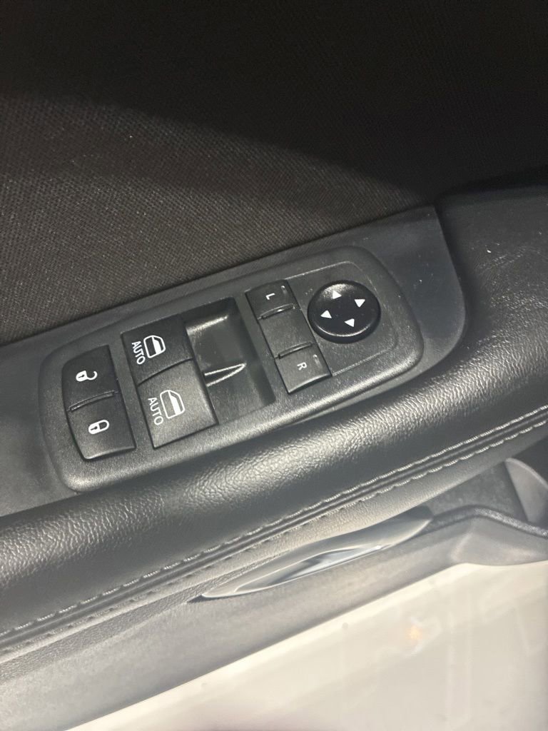 Used 2020 Dodge Challenger R/T w/ Driver Convenience Group RWD image 14