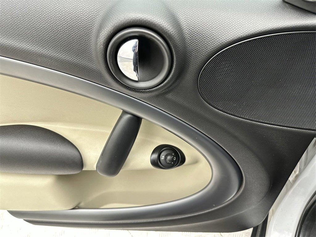 Used 2012 MINI Cooper Countryman S image 13