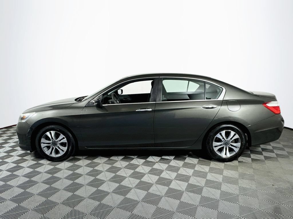 Used 2013 Honda Accord LX image 4