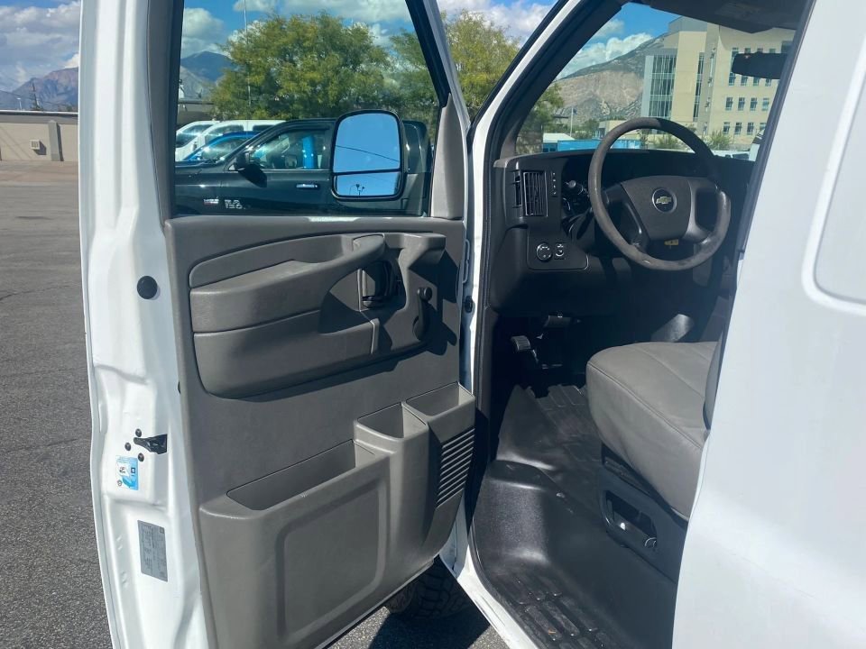 Used 2012 Chevrolet Express 2500 w/ Cold Climate Package image 11