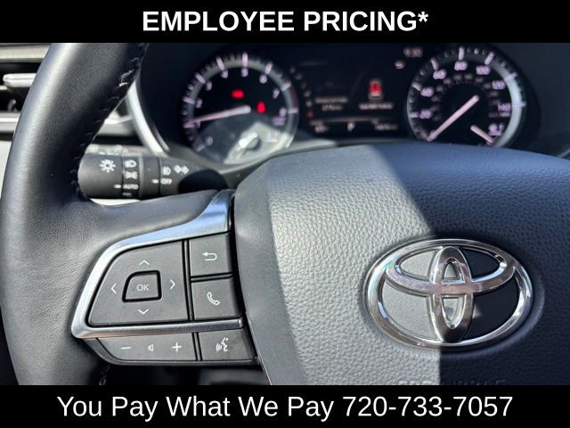 Used 2020 Toyota Highlander XLE AWD/4WD image 21