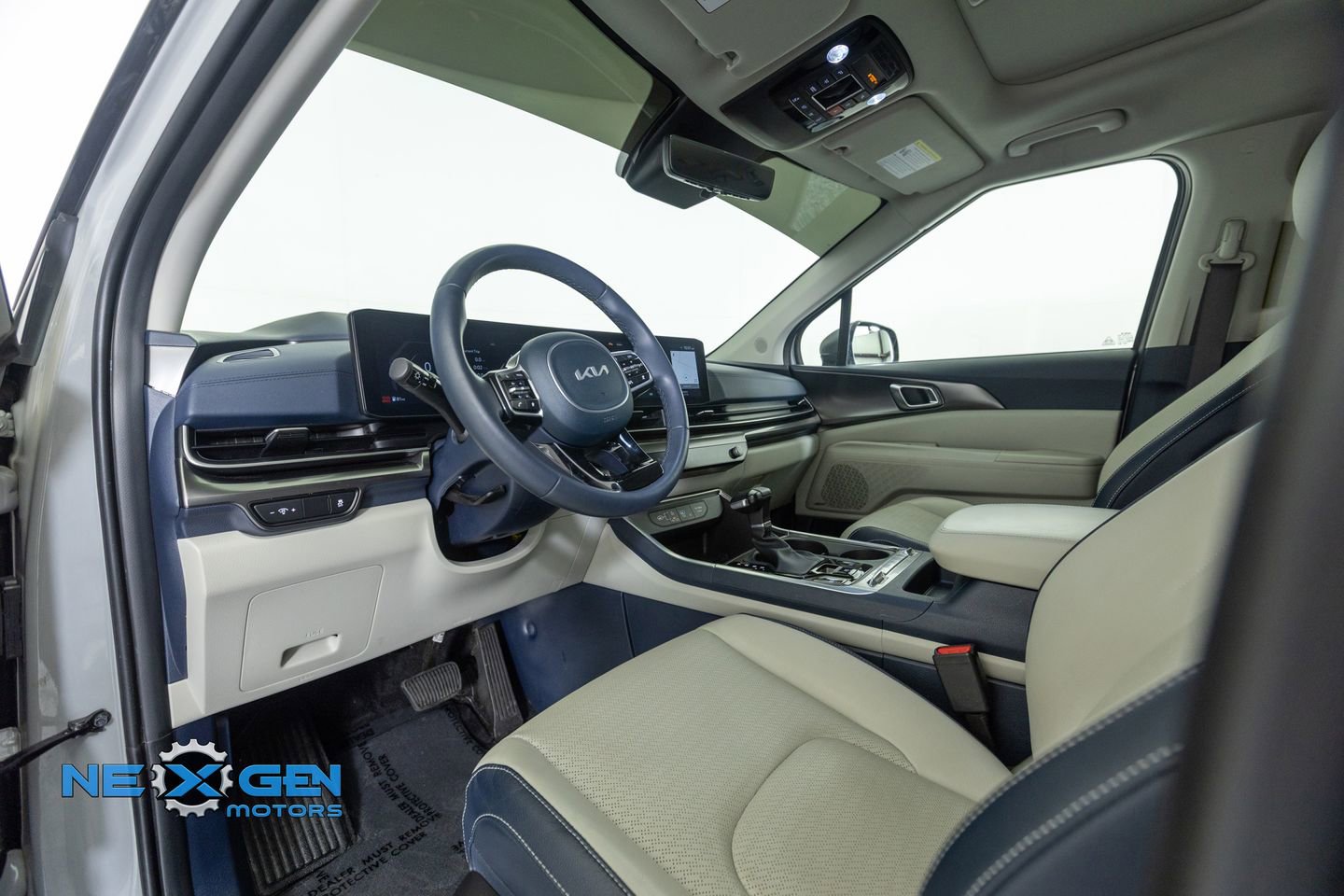 Used 2025 Kia Carnival SX Prestige FWD image 10
