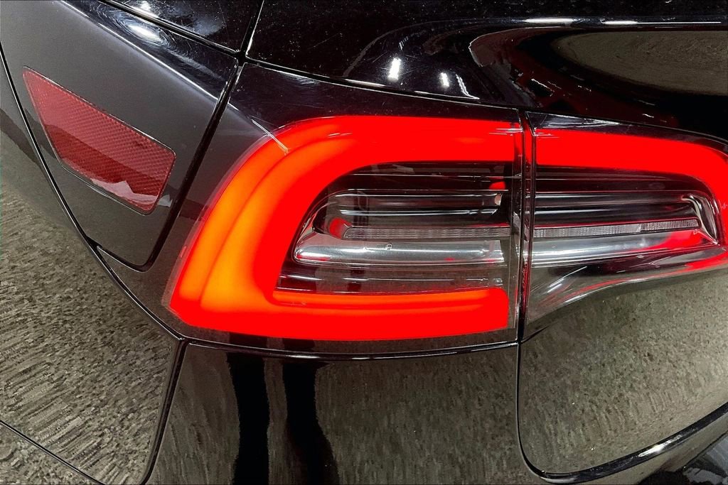 Used 2019 Tesla Model 3 Long Range image 22