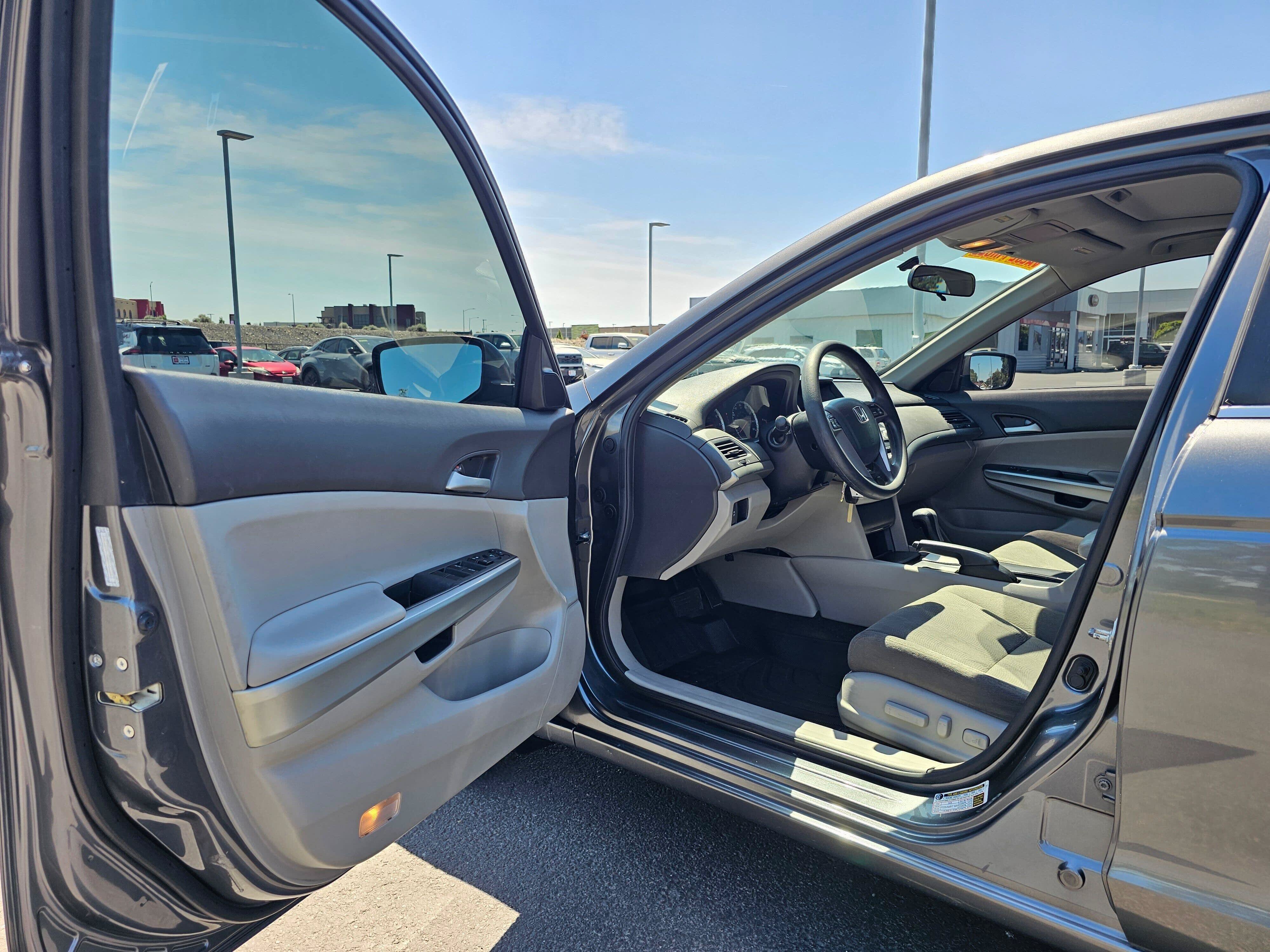 Used 2010 Honda Accord EX image 18