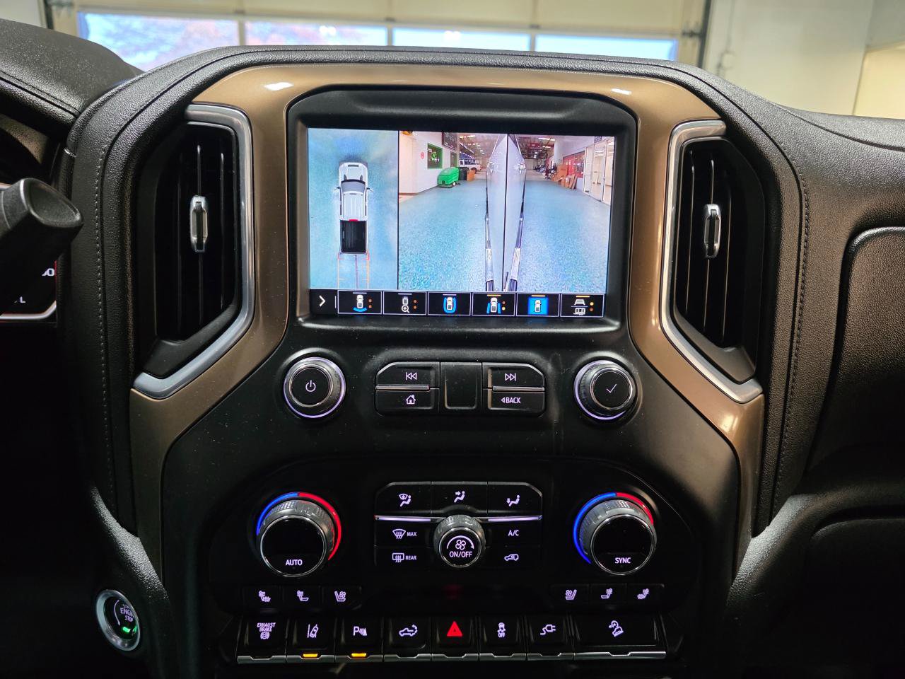 Used 2021 Chevrolet Silverado 3500 High Country w/ Z71 Off-Road Package AWD/4WD image 35