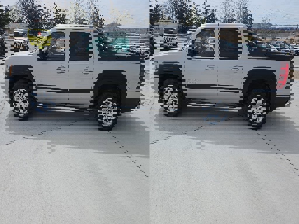 Used 2007 Chevrolet Avalanche LT w/ LT Preferred Equipment Group image 8