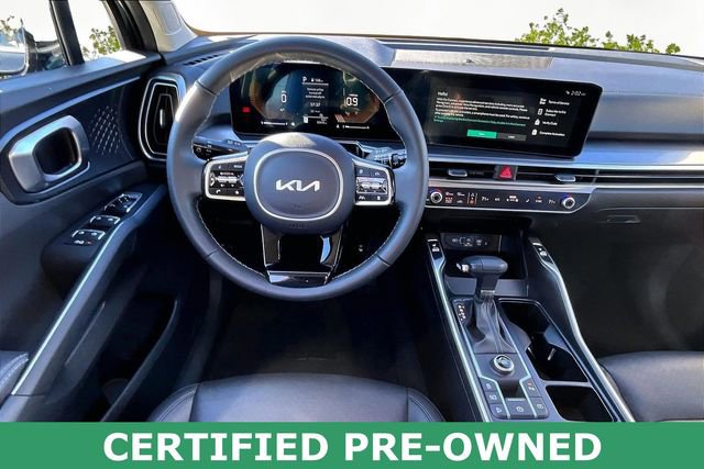 Certified 2025 Kia Sorento S image 5