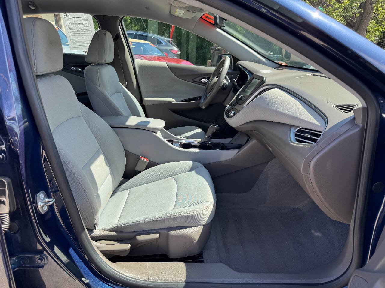 Used 2017 Chevrolet Malibu LS image 10