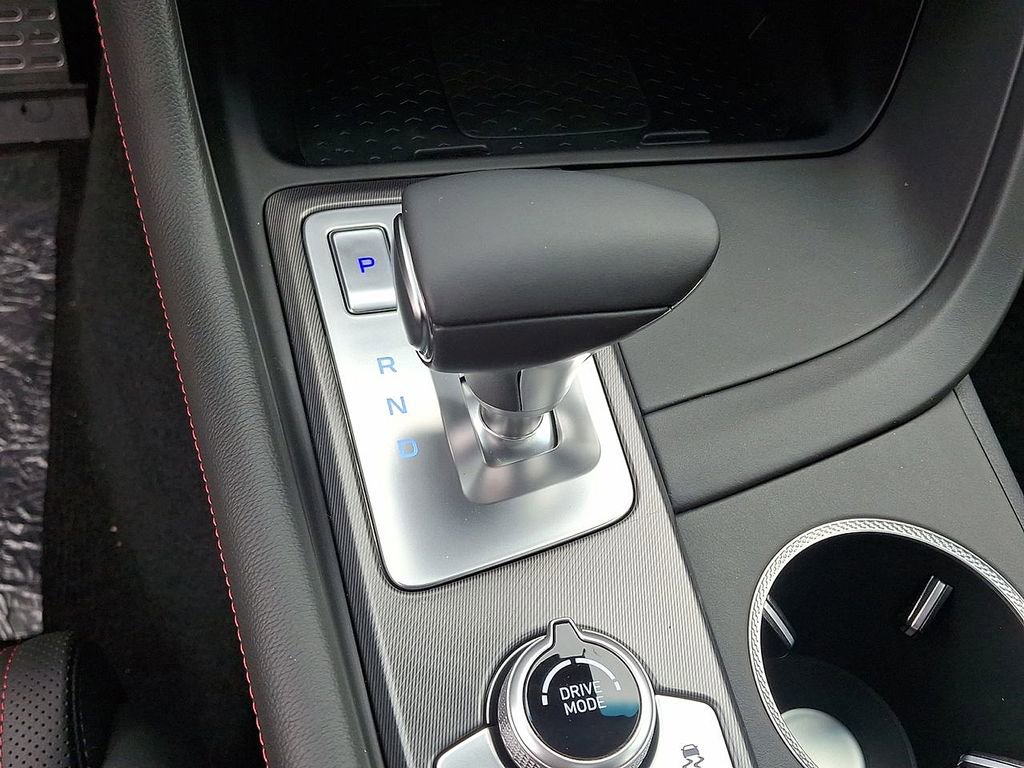 Certified 2025 Genesis G70 2.5T w/ Sport Prestige Package image 15