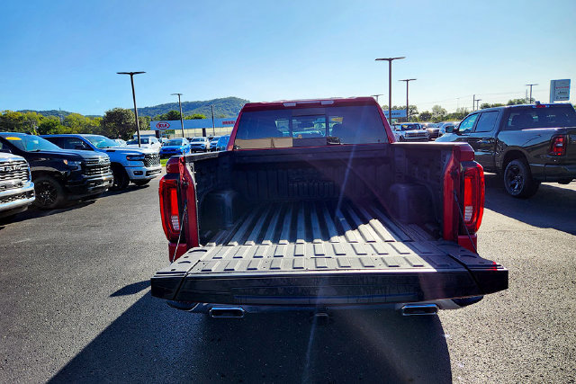 Used 2026 GMC Sierra 1500 SLT w/ SLT Premium Plus Package AWD/4WD image 28