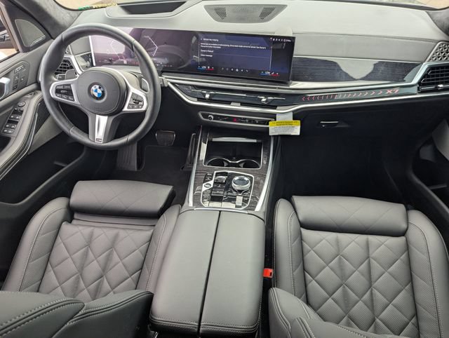 Used 2026 BMW X7 xDrive40i w/ M Sport Package AWD/4WD image 15