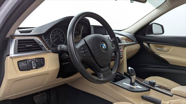 Used 2018 BMW 320i Sedan RWD image 23