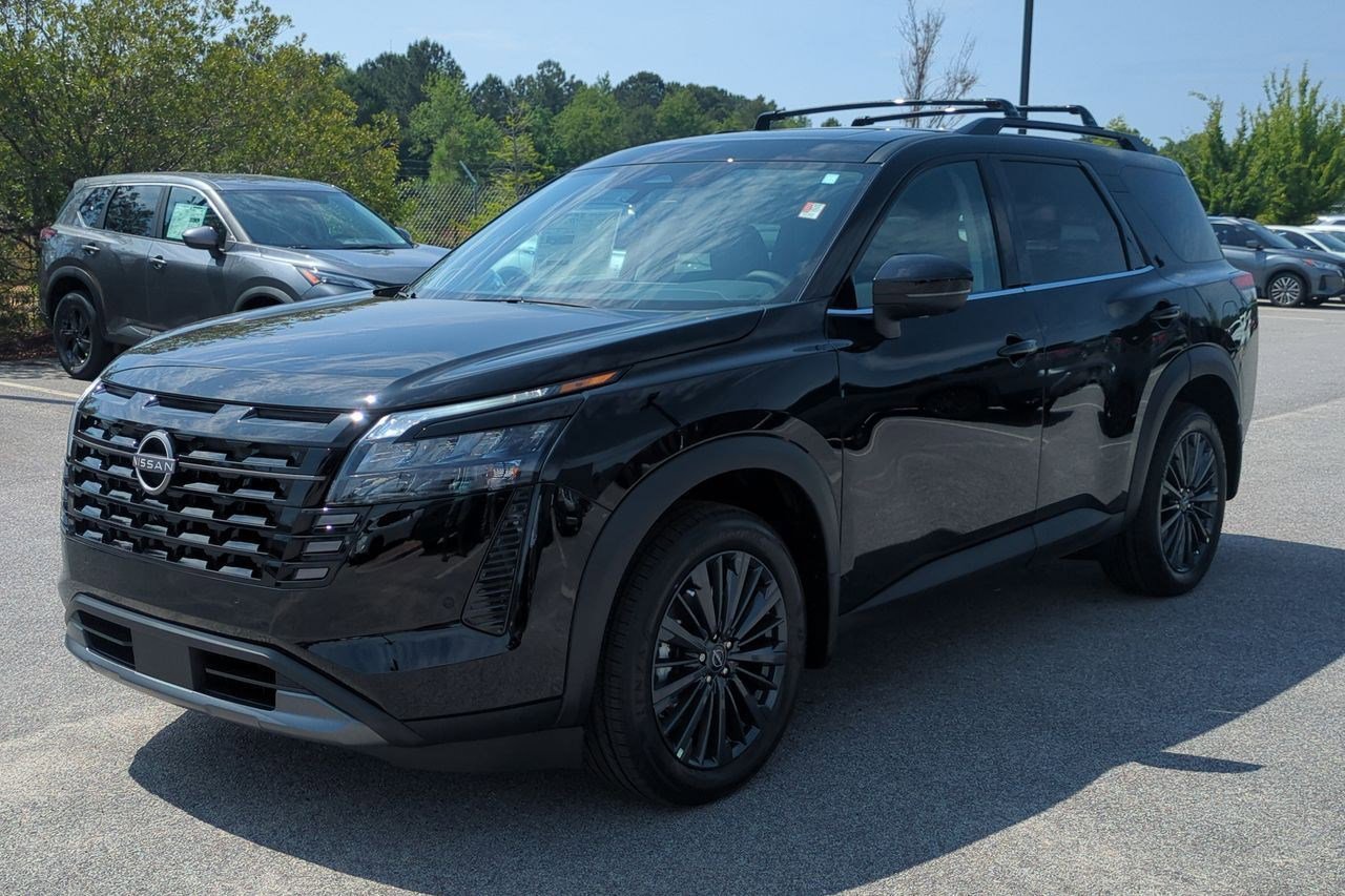 New 2026 Nissan Pathfinder SL w/ SL Premium Package AWD/4WD image 8