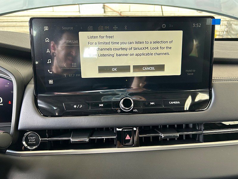 New 2025 Mitsubishi Outlander SE image 25