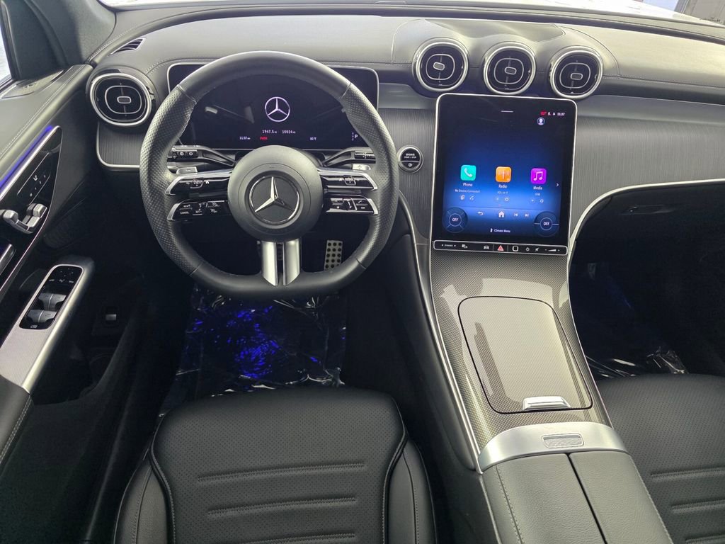 Certified 2025 Mercedes-Benz GLC 300 image 12