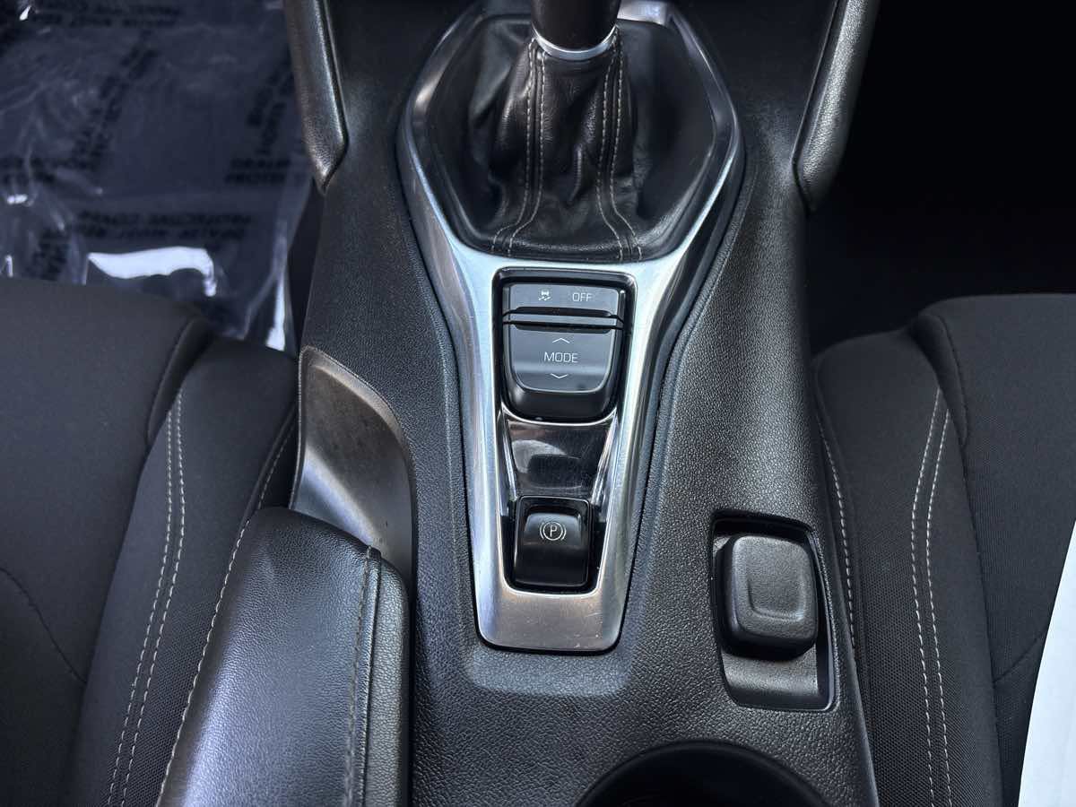 Used 2020 Chevrolet Camaro LT w/ RS Package RWD image 22