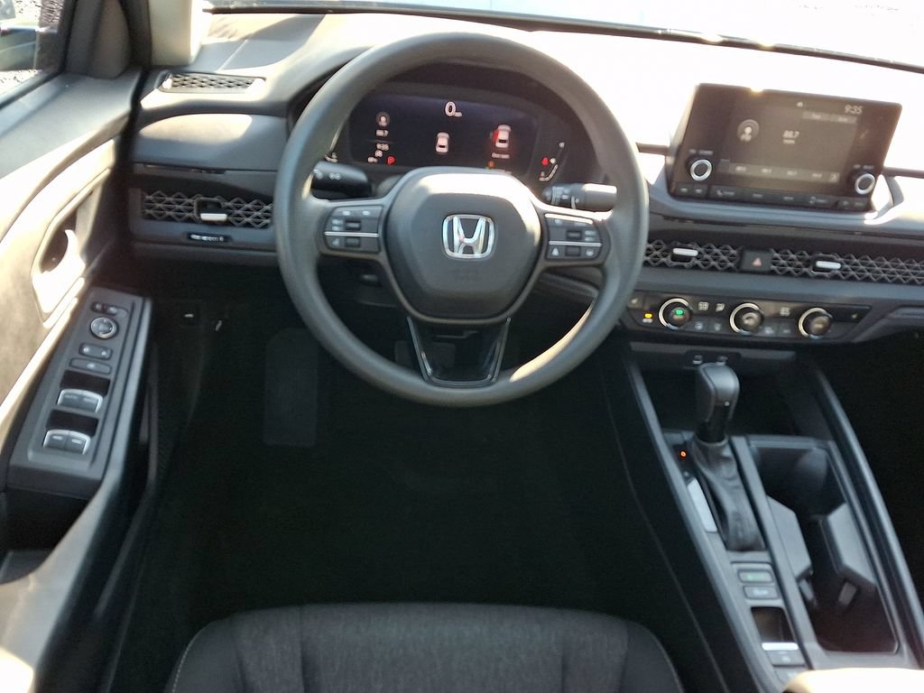 Used 2024 Honda Accord EX image 2