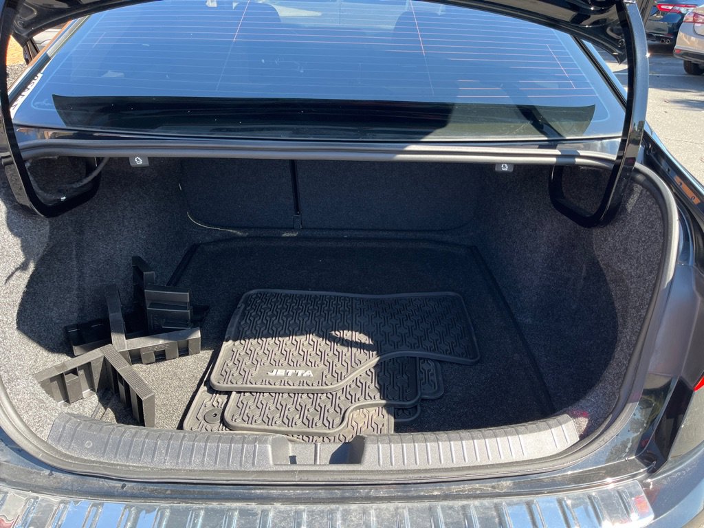 Used 2019 Volkswagen Jetta S image 12