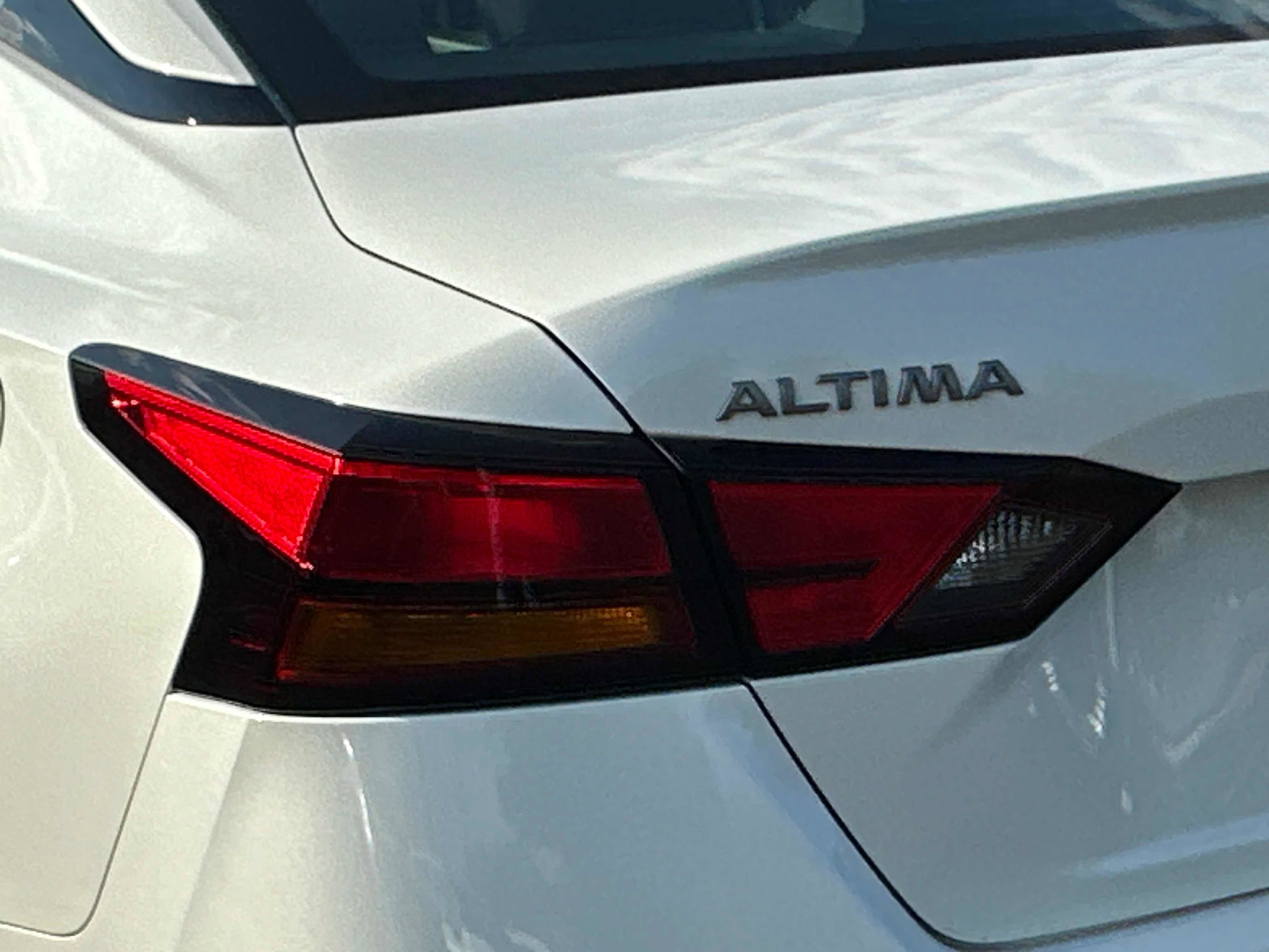 New 2025 Nissan Altima 2.5 SR w/ SR Premium Package image 13