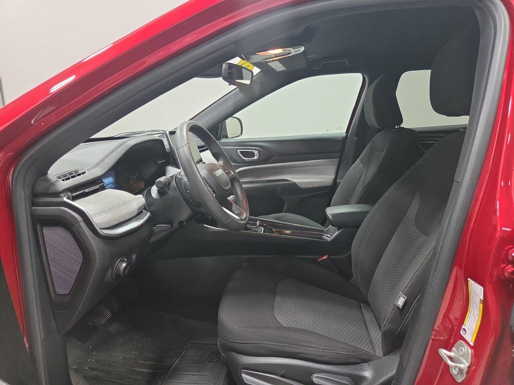 Used 2024 Jeep Compass Sport AWD/4WD image 24
