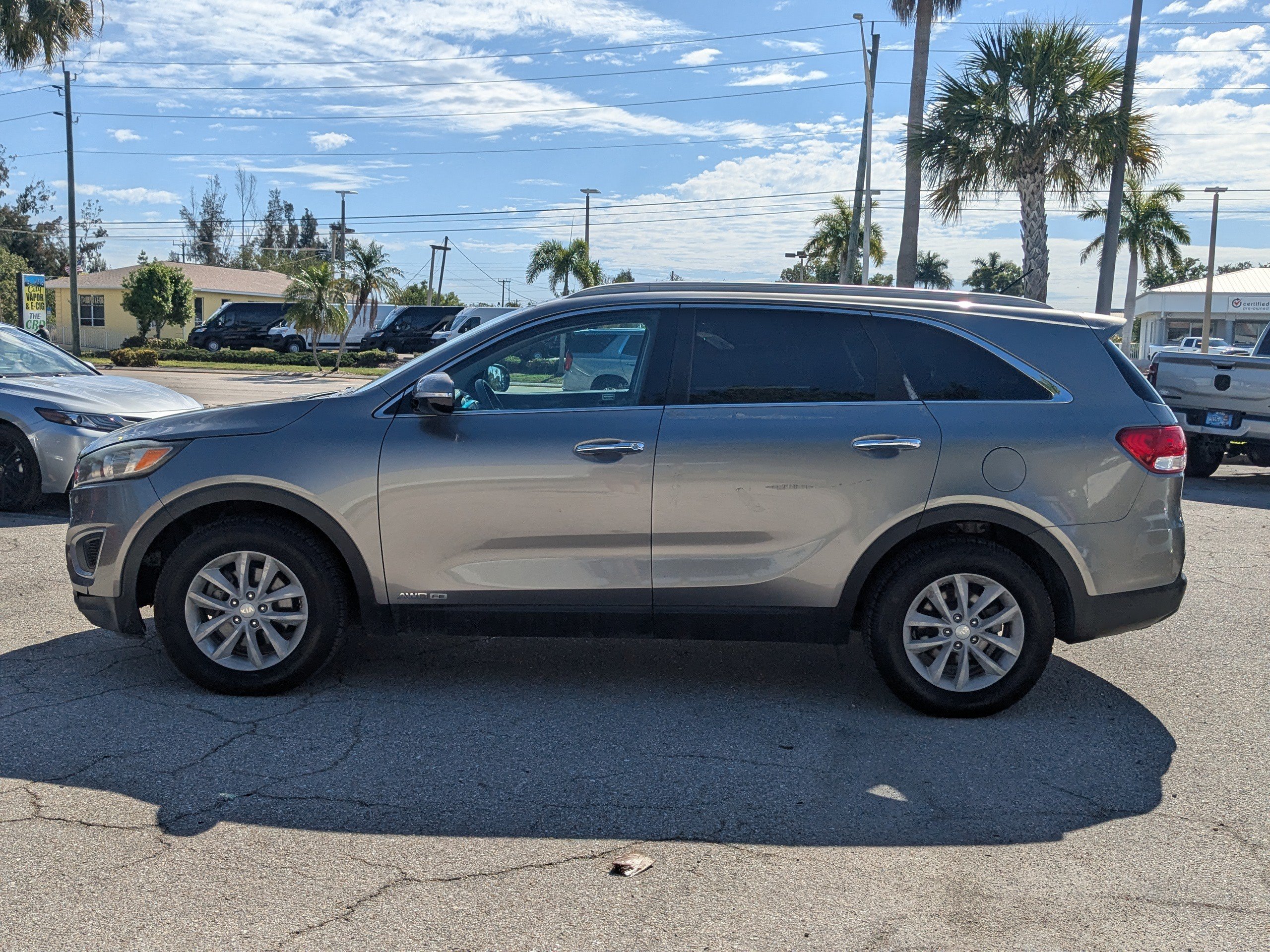 Used 2017 Kia Sorento AWD image 7