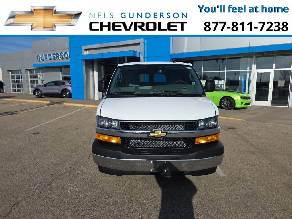 New 2025 Chevrolet Express 3500 LT w/ LT Preferred Equipment Group RWD image 2