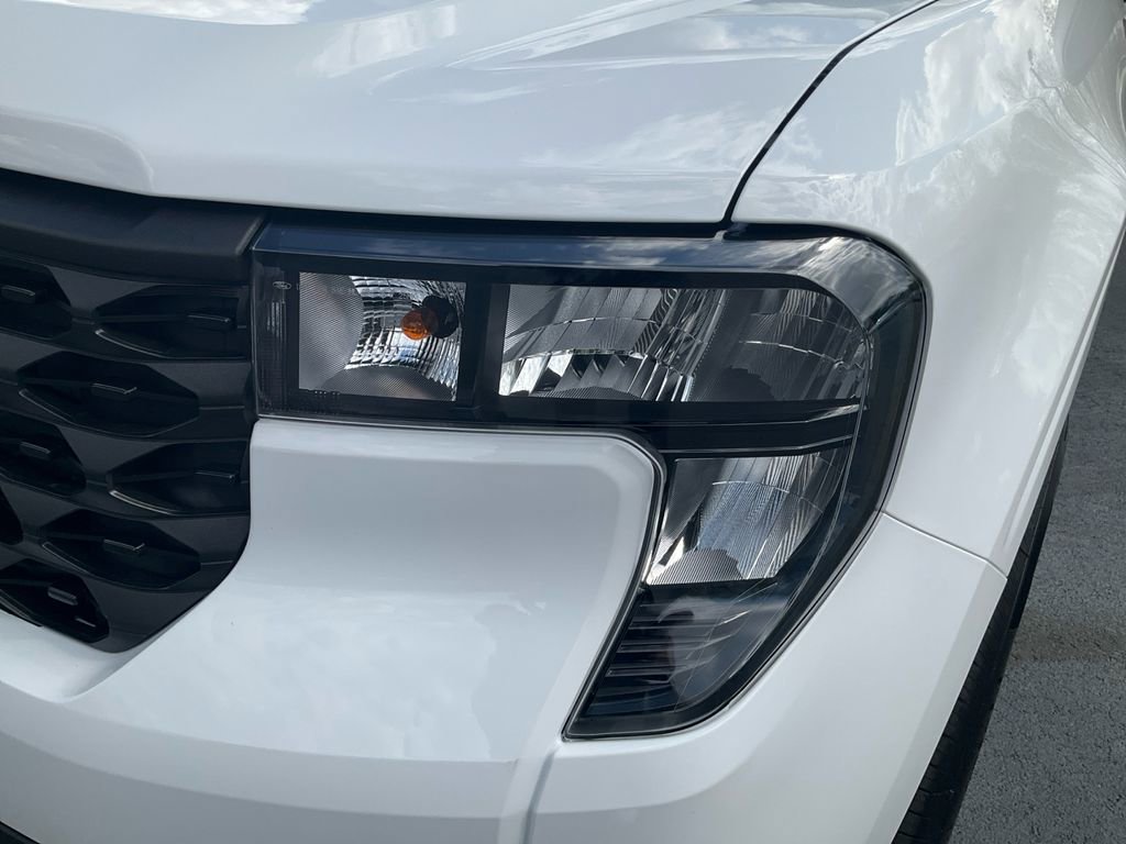 New 2026 Ford Maverick XLT image 9