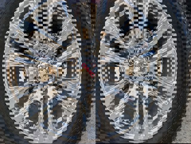 Certified 2025 GMC Sierra 1500 Denali w/ Technology Package image 8