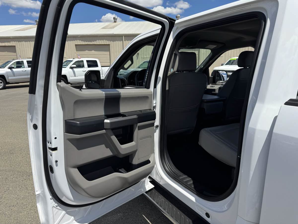 Used 2017 Ford F150 XLT AWD/4WD image 20