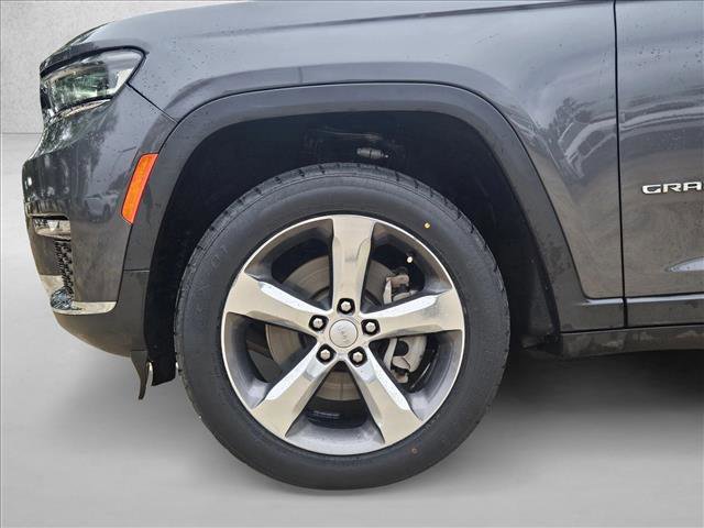 Used 2022 Jeep Grand Cherokee L Limited image 9