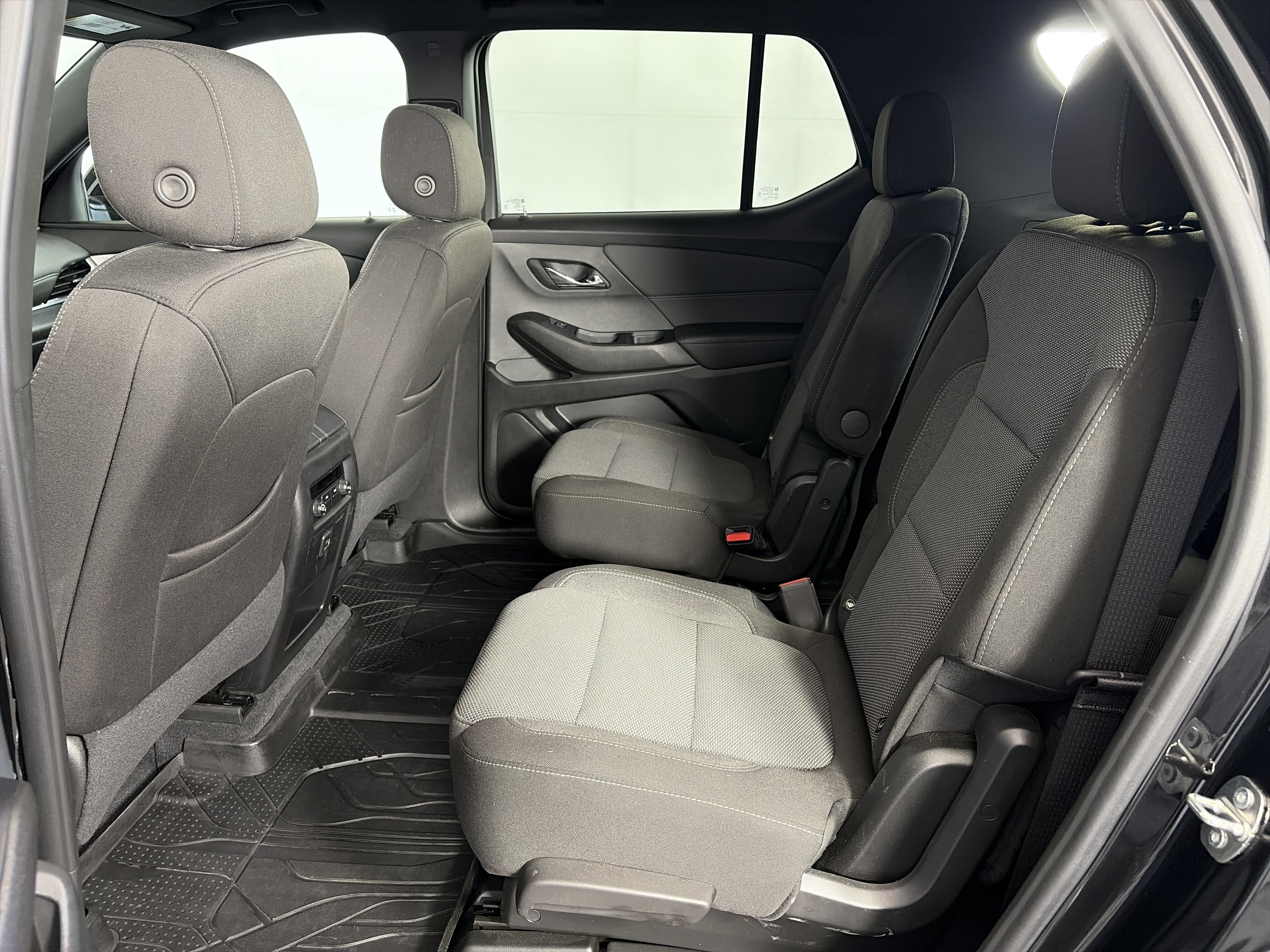 Used 2023 Chevrolet Traverse LT w/ LPO, Floor Liner Package AWD/4WD image 7
