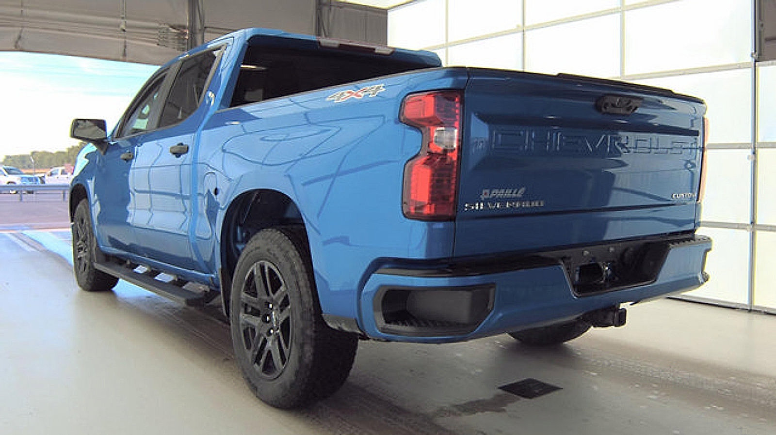 Used 2024 Chevrolet Silverado 1500 Custom AWD/4WD image 5