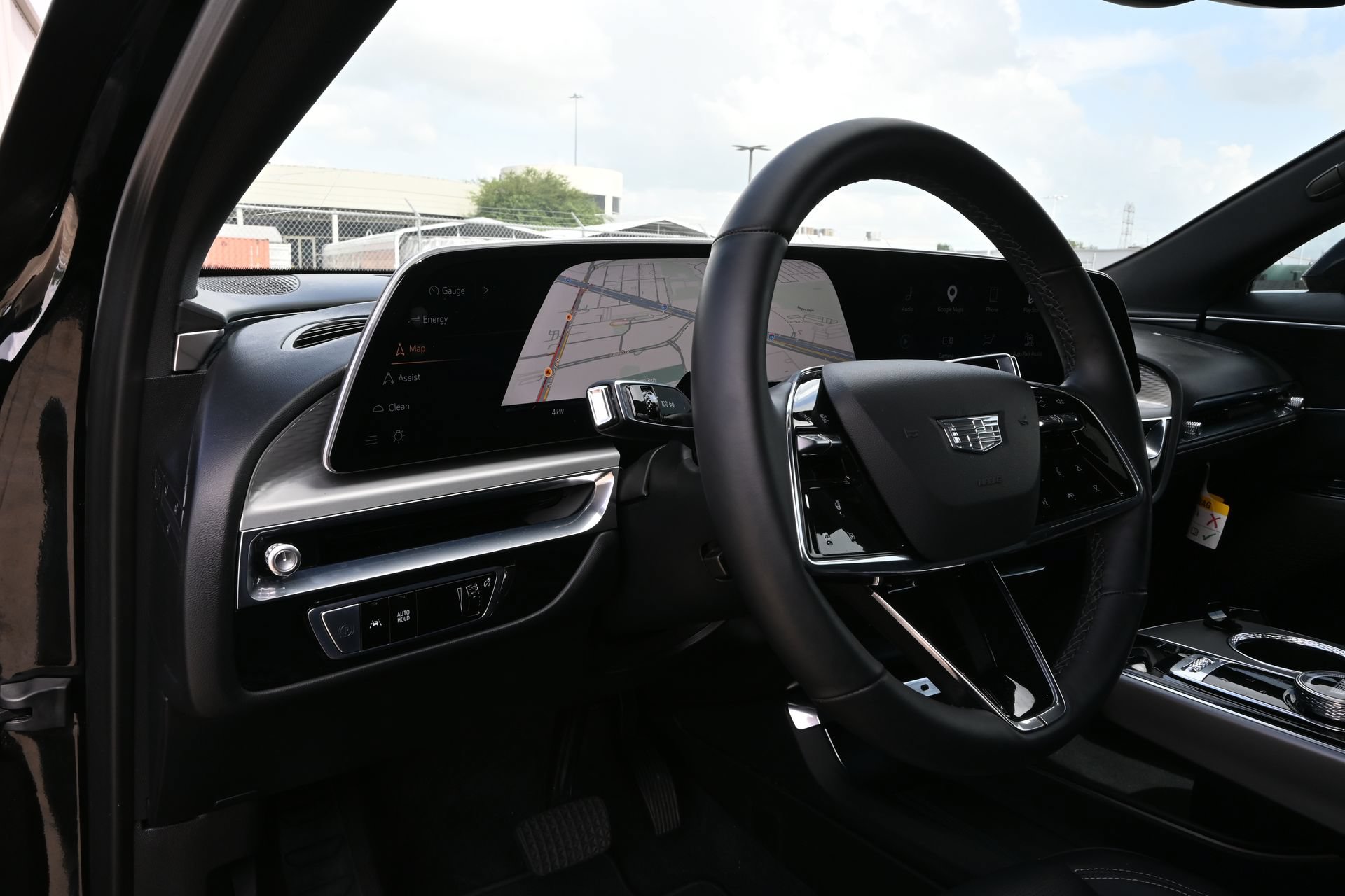 Certified 2024 Cadillac Lyriq Luxury RWD image 16