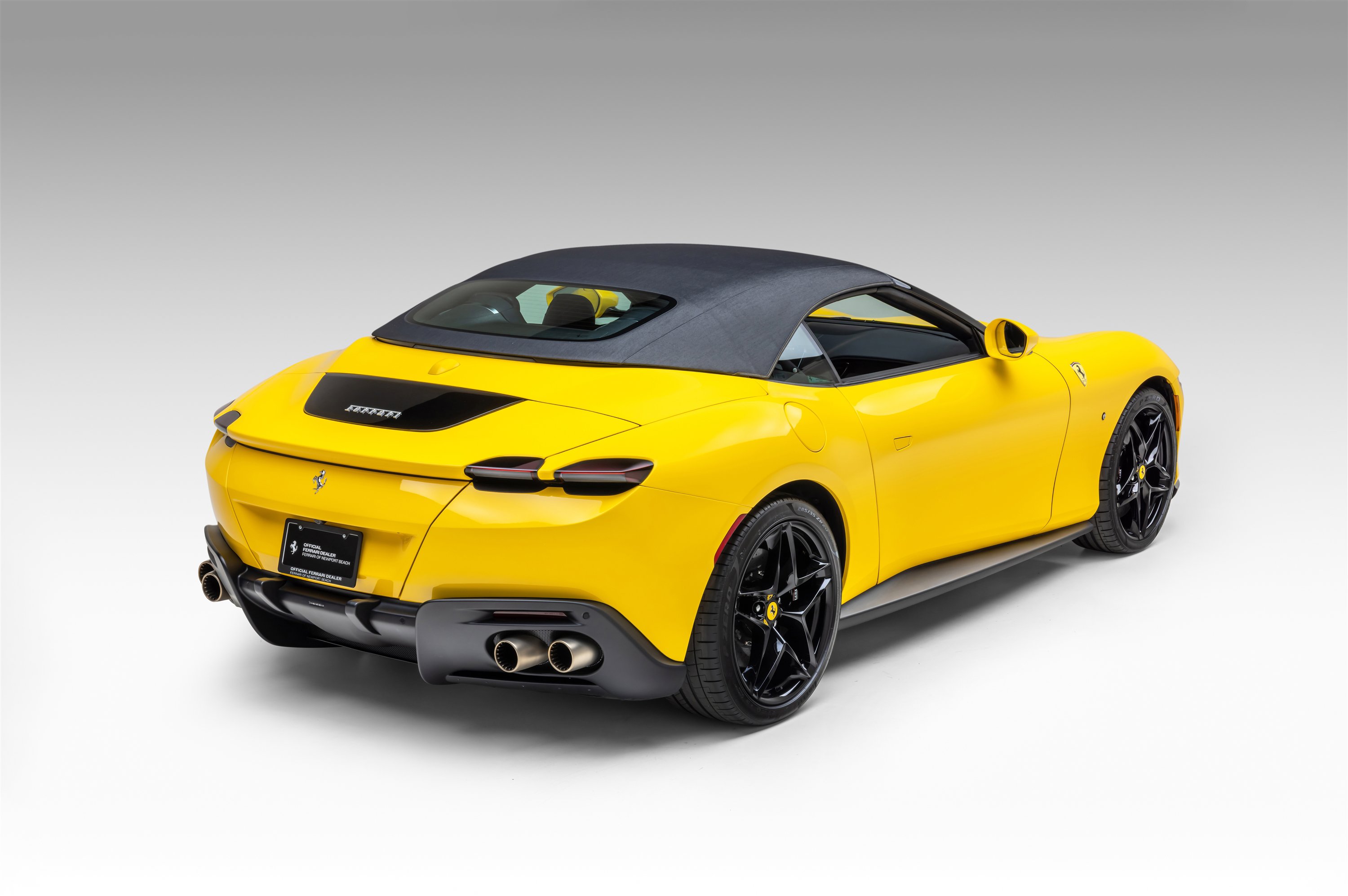 Certified 2025 Ferrari Roma Spider image 14