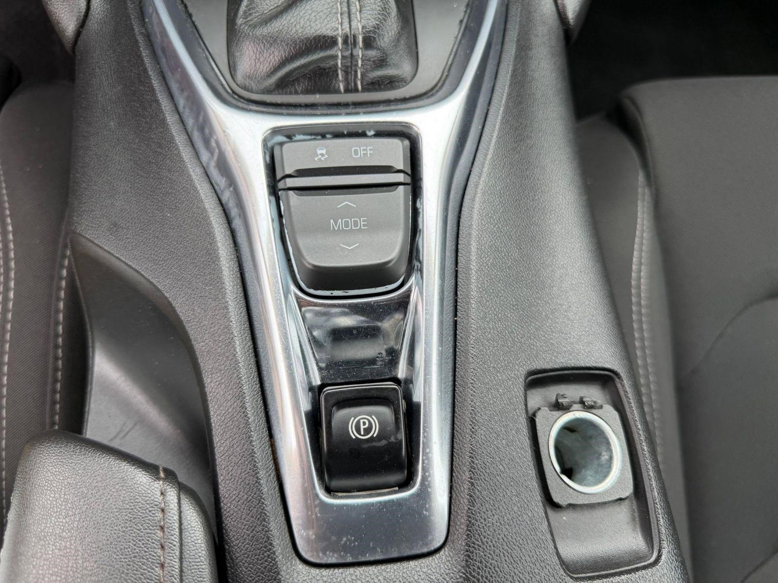 Used 2020 Chevrolet Camaro LT RWD image 15