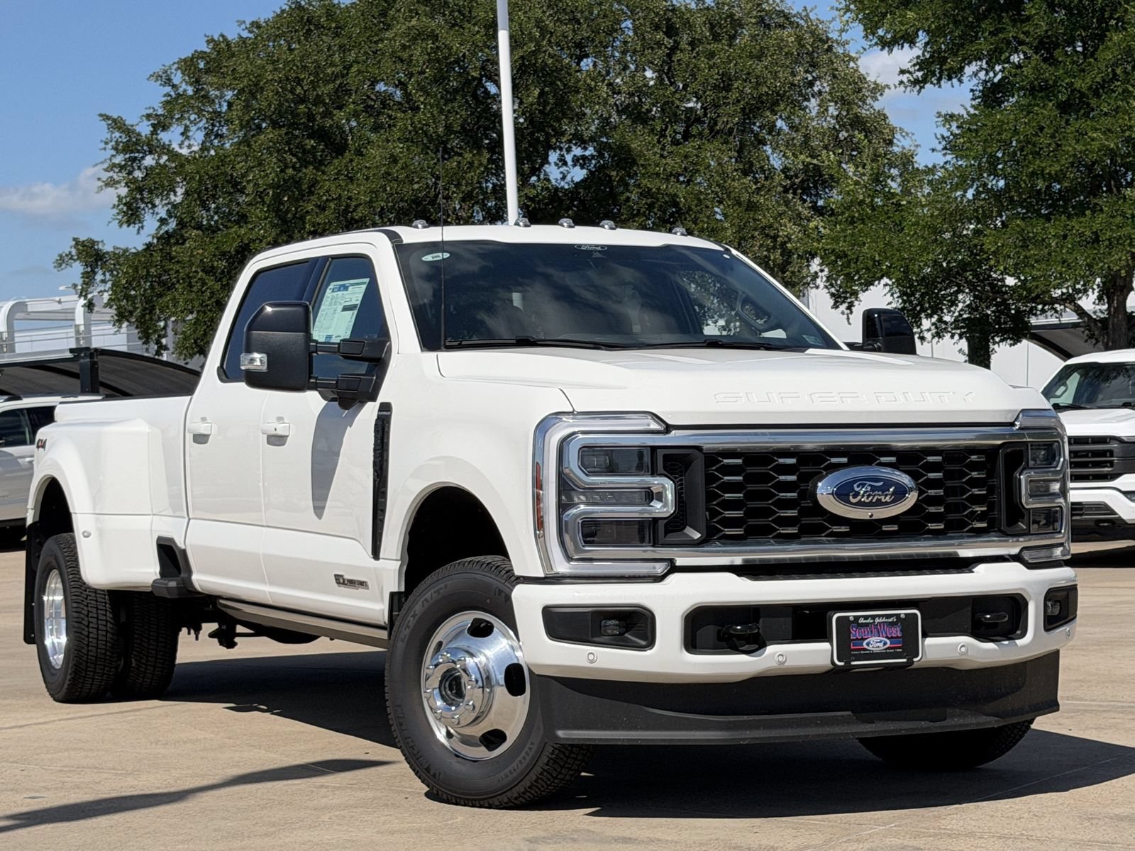 New 2026 Ford F350 Platinum AWD/4WD image 2