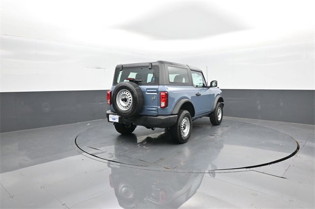 New 2025 Ford Bronco Base image 7