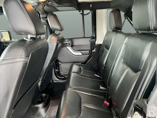 Used 2016 Jeep Wrangler Unlimited Rubicon w/ Dual Top Group image 18